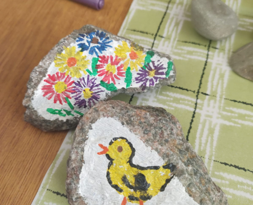 Kreativní dílnička na II. IK – malované kamínky 