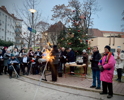 Rozsvítili jsme vánoční strom