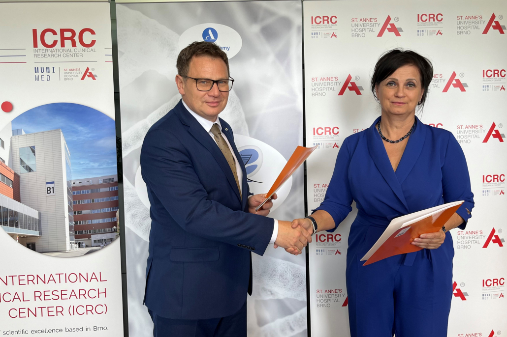 ICRC prohlubuje spolupráci s Biofyzikálním ústavem AV ČR